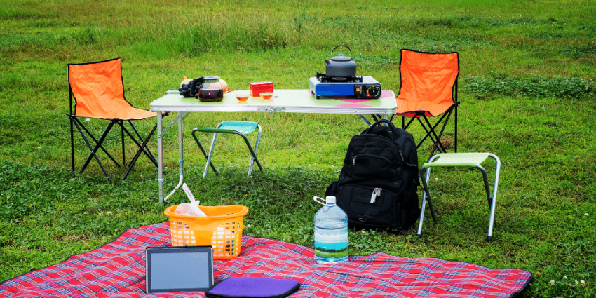 temporary outdoor camp for walkers